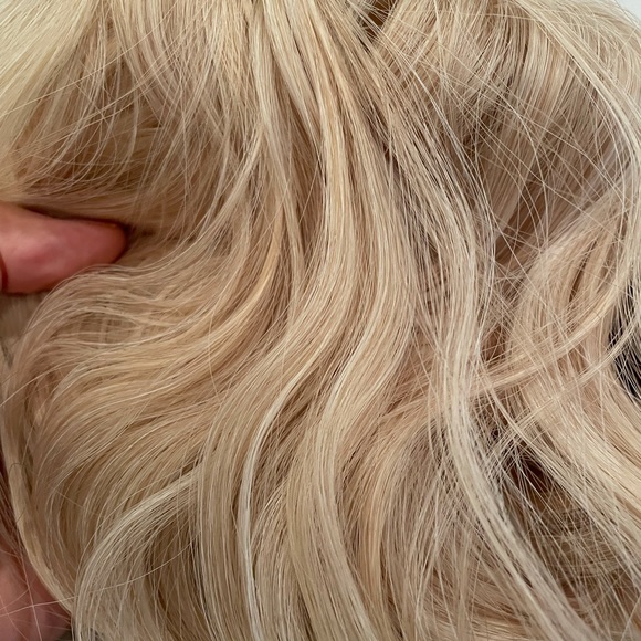 NWT 23” wavy ash blonde mix beach light beige hair extensions ONE piece - Picture 4 of 12